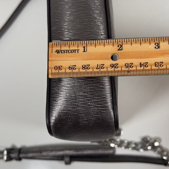 Michael Kors Zip Around Silver Metallic Textured Crossbody Bag Adj Strap - Picture 11 of 16